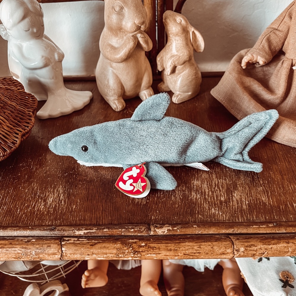 Crunch the shark Ty beanie babies